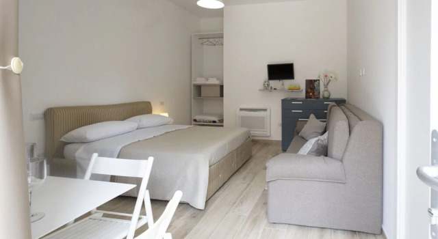 MA RI Apartments