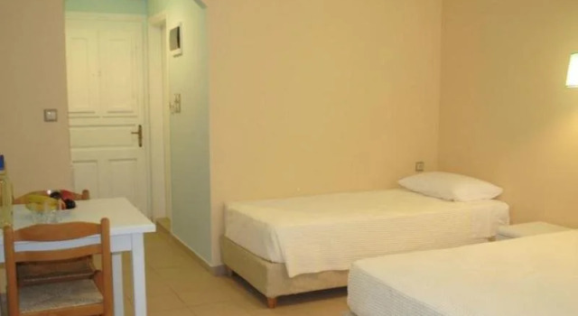 Apollonia Hotel