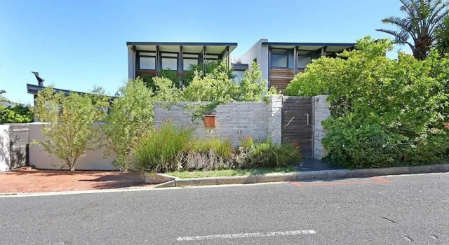 Villa Aqua