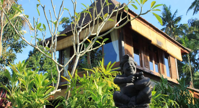 Sari Bamboo Villas