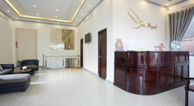 Yen Huynh Guest House, Забронировать Гостевой дом Гостевые дома Зыонгдонг, Гостевой дом