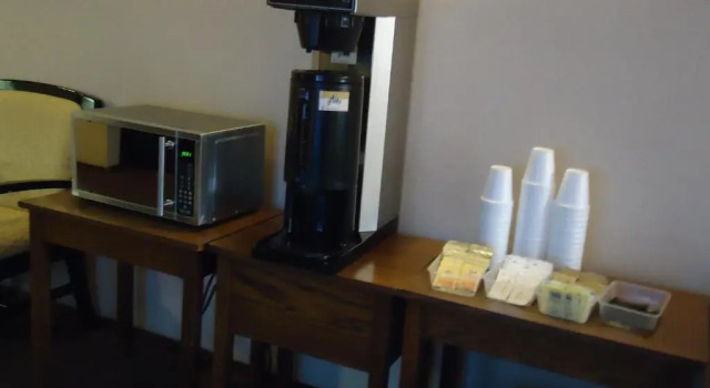 Номер Standard Canway Inn & Suites