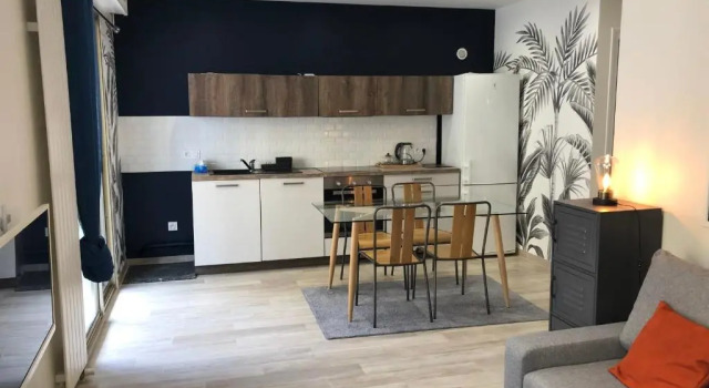 Апартаменты Appart moderne 1ch terrasse sur canal Lac à 400m