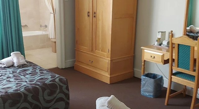 Двухместный номер Standard Midway Inn