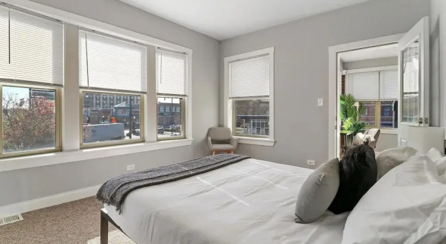 Апартаменты 3BR Furnished Stay - Belle Plaine 2W