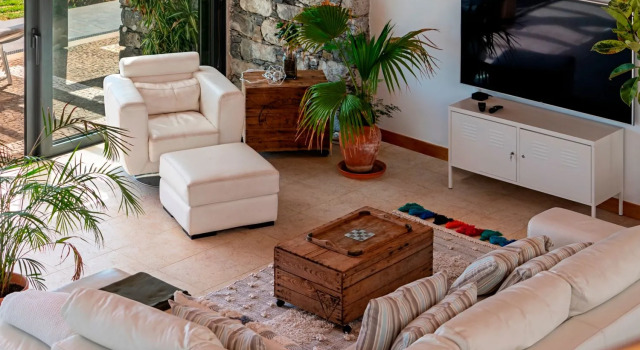 Spacious tranquil premium villa, A/C, large garden, sea-view – Garden Paradise
