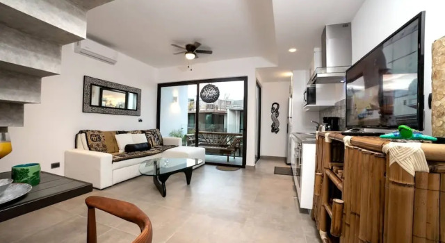 Beautiful Penthouse for 2 With Private Patio and Common Pool in the Building, Rezervasyon Daire Tulum havuzlu oteller, Yüzme Havuzu