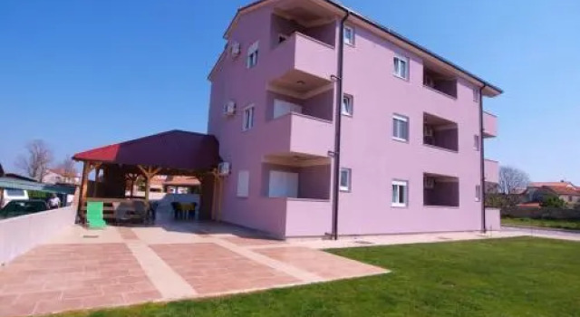Apartments Nešić Peroj, Reserva ahora Apartamento Hoteles en Peroj con aparcamiento, Aparcamiento