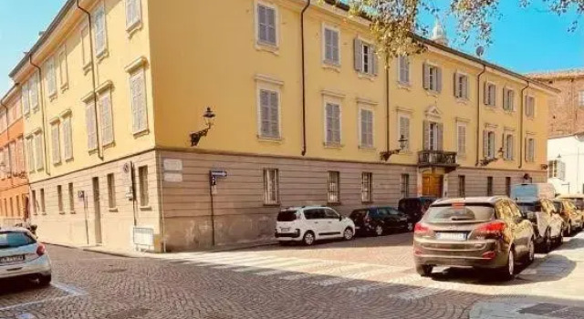 Palazzo Borgocolonne Apartments - Manu Maison, Забронировать Апартаменты/квартира Апартаменты Пармы, рядом с Мавзолей  Санта Мария делла Стекката, Апартаменты/квартира
