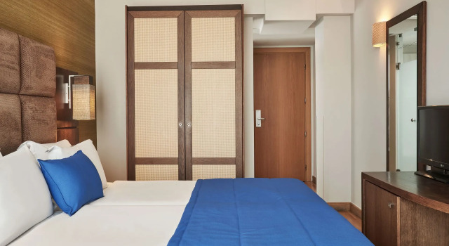 Номер Superior с балконом и с видом на город Arion Athens Hotel
