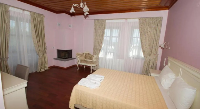 Номер Superior Hotel Monodendri