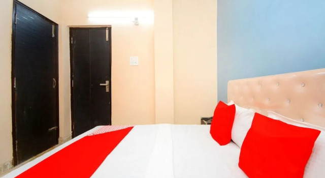 Oyo 39778 Hotel Blue Planet, Book Hotel Hoteller i Punjab med parkering, Parkering