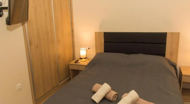 Central Luxury Studio 2, Rezervovat Hotel Korint 