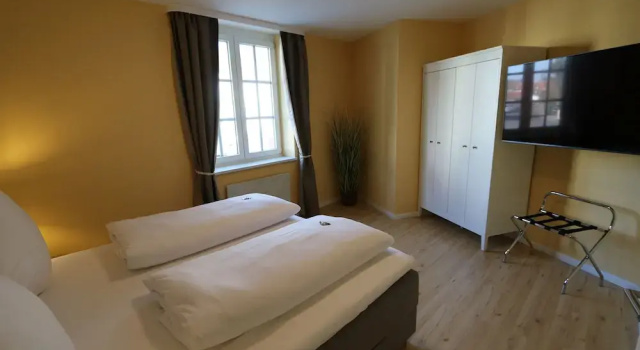 Апартаменты Hotel Deutscher Hof