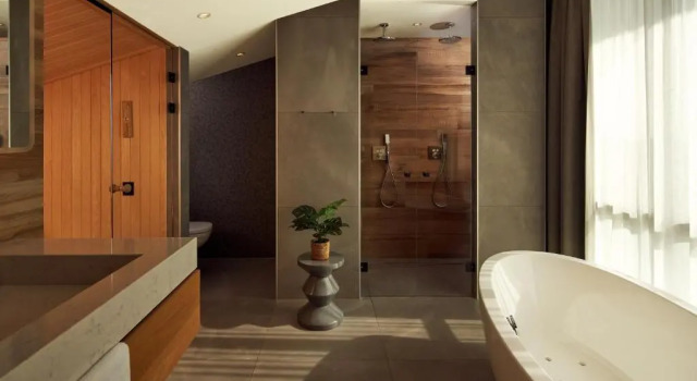 Люкс c 1 комнатой Van der Valk Hotel Leeuwarden