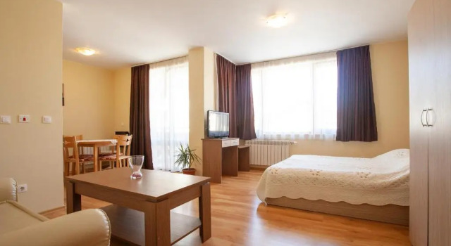 Студия с балконом и с красивым видом из окна Guest House Ela