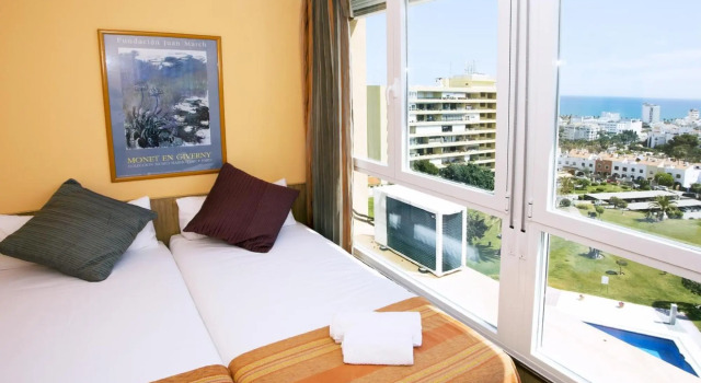 Amazing Sea Views & Comfortable Pool, Забронировать Отель Отели Торремолинос 3 звезды, 3*