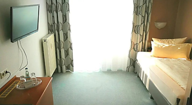 Одноместный номер Classic с балконом Hotel Löwen