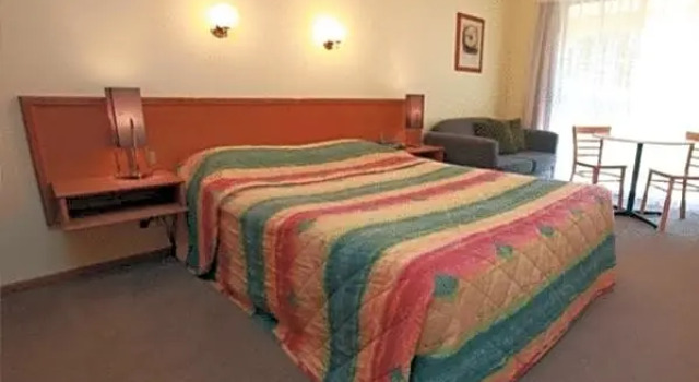 Апартаменты Mansfield Valley Motor Inn