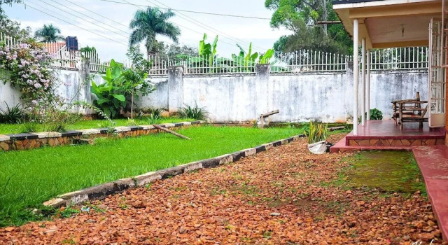 Serene Executive Suites, Prenota Hotel Jinja 
