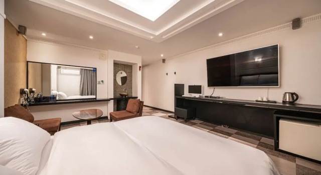 Nice Hotel, Забронировать Отель Стадион Uijeongbu Кёнгидо