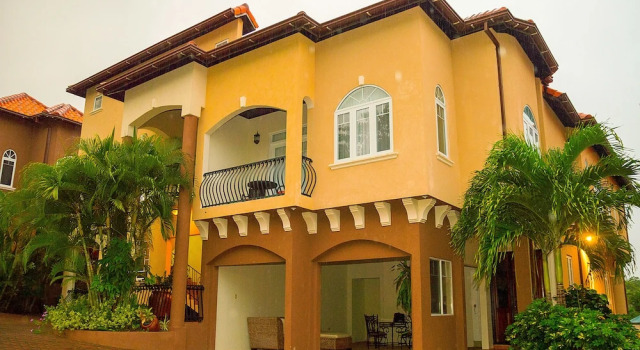 2 Bdrm Apartment at Runaway Bay, Забронировать Апартаменты/квартира Апартаменты Ocho Rios Coast, Апартаменты/квартира