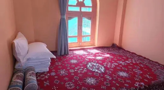 Семейный люкс с красивым видом из окна Pengjing Homestay (Kashgar Xiangfei Yuan Scenic Area)