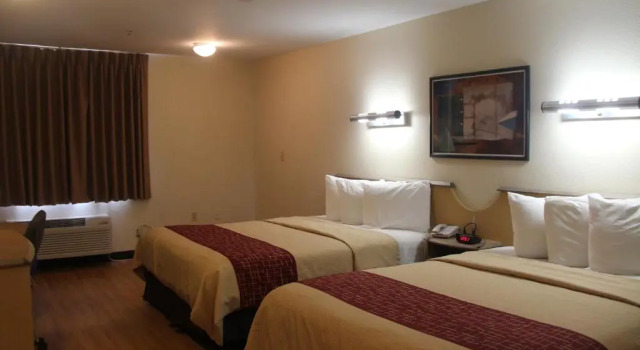 Четырёхместный номер Standard Red Roof Inn Pharr - McAllen