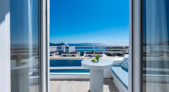 Люкс с видом на море Flaskos Luxury Suites