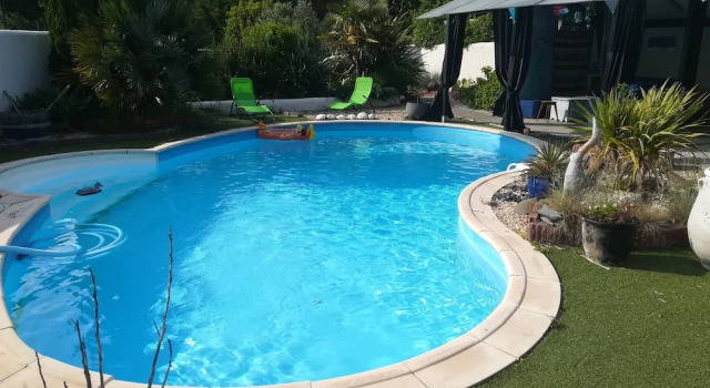 Quai 17, Rezerwuj Hotel Hotele w Charente-Maritime z basenem, Basen