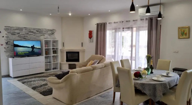 Vacation house Delić, Rezerwuj Hotel Dugi Rat Split Region