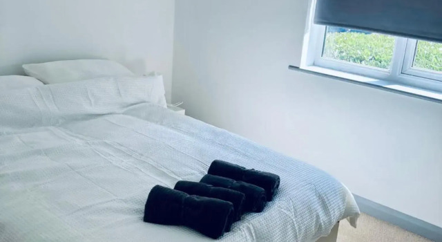 1 Bedroom Apartment - Bedworth Nuneaton Coventry, Забронировать Апартаменты/квартира Отели Уорикшир с парковкой, Парковка
