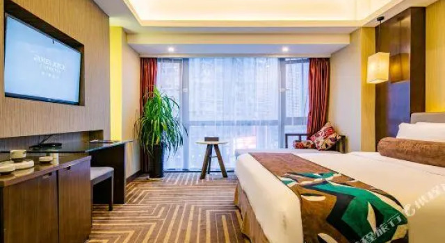 Семейный люкс James Joyce Coffetel(Zunyi Conference site high speed railway station)