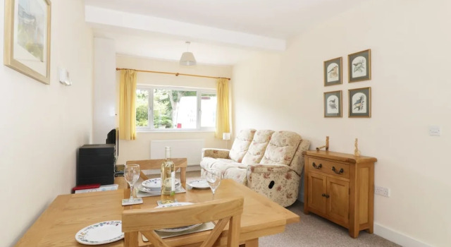 Hollyberry Cottage, Book Feriehus Hoteller i Overstrand med parkering, Parkering