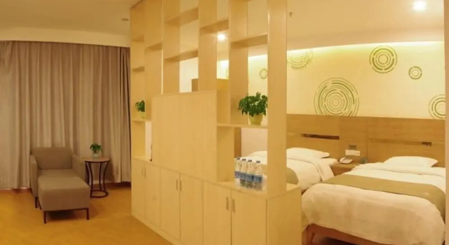 Люкс Superior GreenTree Inn Fuzhou Eastern Capital Express Hotel