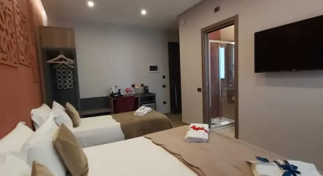 Трёхместный номер Deluxe Giafra Luxury Rooms
