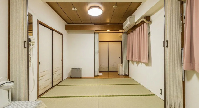 OYO 44615 Business Hotel Green, Prenota Hotel Hotel a Saitama con parcheggio, Parcheggio