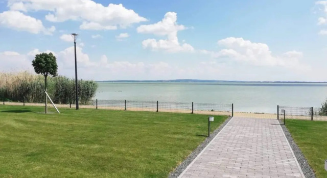 Апартаменты Royal Relax Apartman