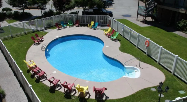 Skaha Resort, Đặt Khu nghỉ dưỡng Okanagan Falls 