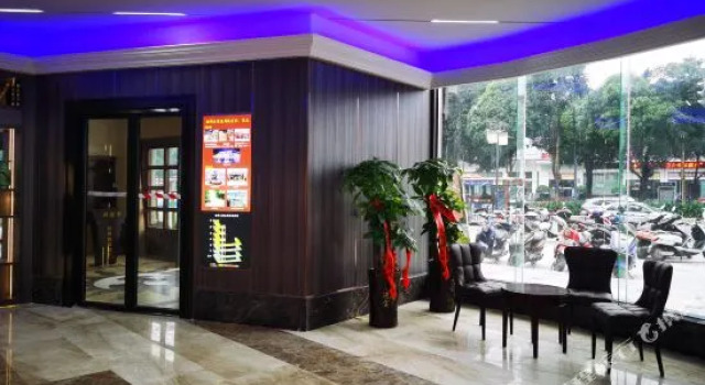 Gold Medal Hotel, Book Hotel Hoteller i Baise med parkering, Parkering