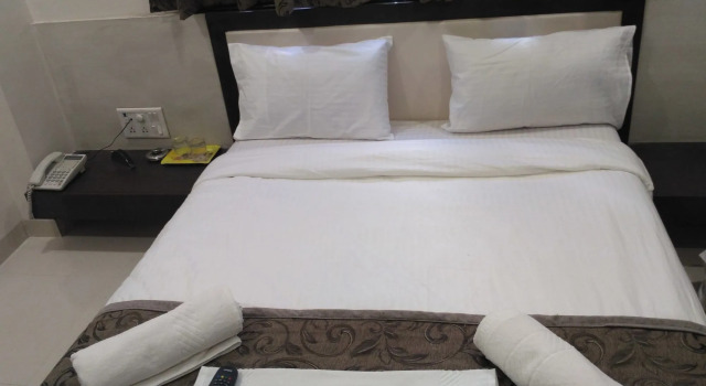 Hotel Everest Inn