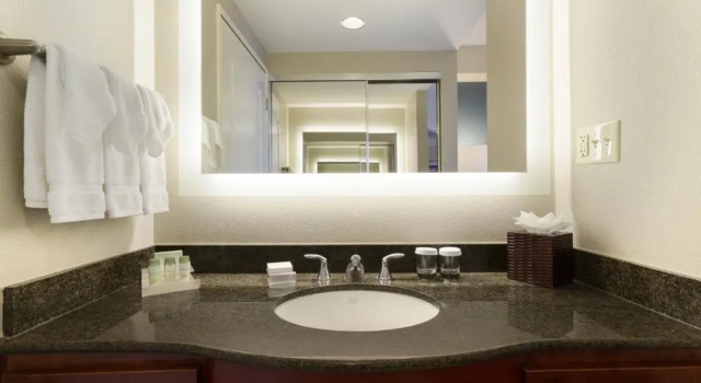 Двухместный люкс c 1 комнатой Homewood Suites by Hilton San Diego Airport-Liberty Station