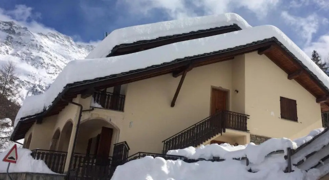 Casa Vauterin, Забронировать Отель Ла-Тюиль Mont Blanc - Italy