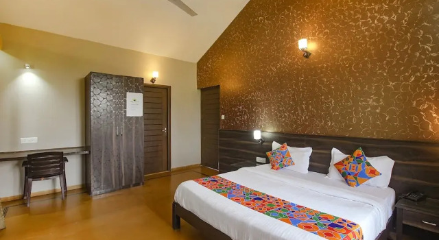 iNDO Homtel, Book Resort Hotels in Goa with a Pool, Swimming Pool