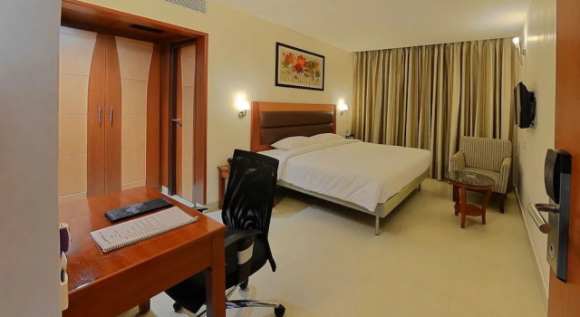 Poppys Anukula Residency - Vellore, Забронировать Отель Отели штата Тамилнада 3 звезды, 3*