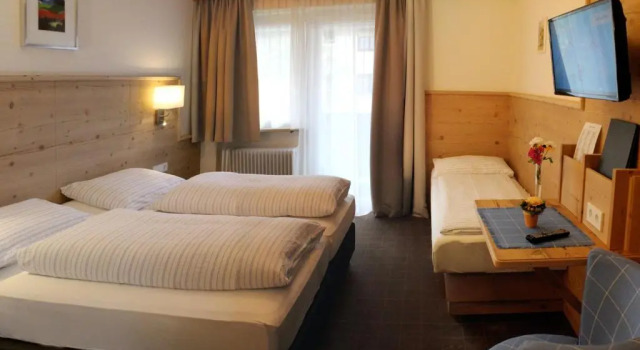 Hotel Garni Entstrasser