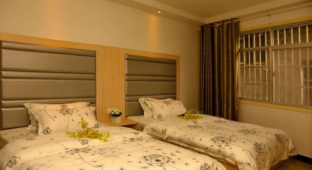 JOMO Inn Yangshuo, Забронировать Отель Отели Яншо с завтраком, рядом с Парк Яншо, Завтраки