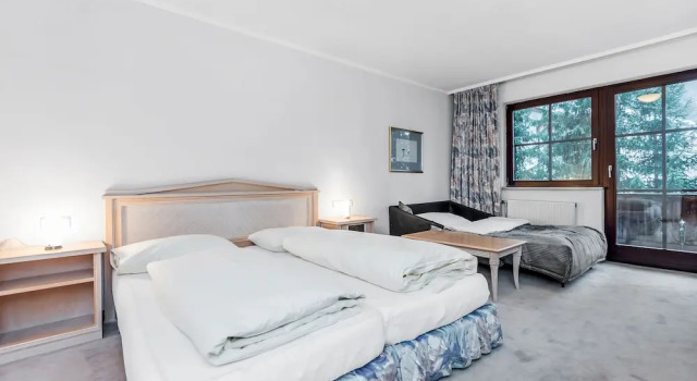 Трёхместный номер Standard с балконом Heart Hotel Sylvia