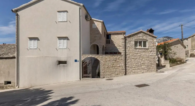 APARTMENTS Petra studio, Prenota Appartamento Hotel a Croatian Islands con parcheggio, Parcheggio