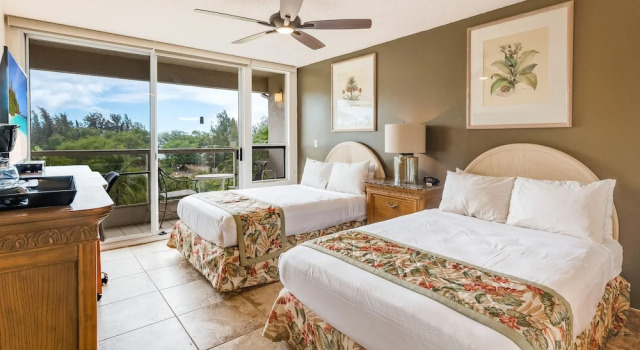 Номер Standard с балконом и с частичным видом на океан Castle At Maui Banyan